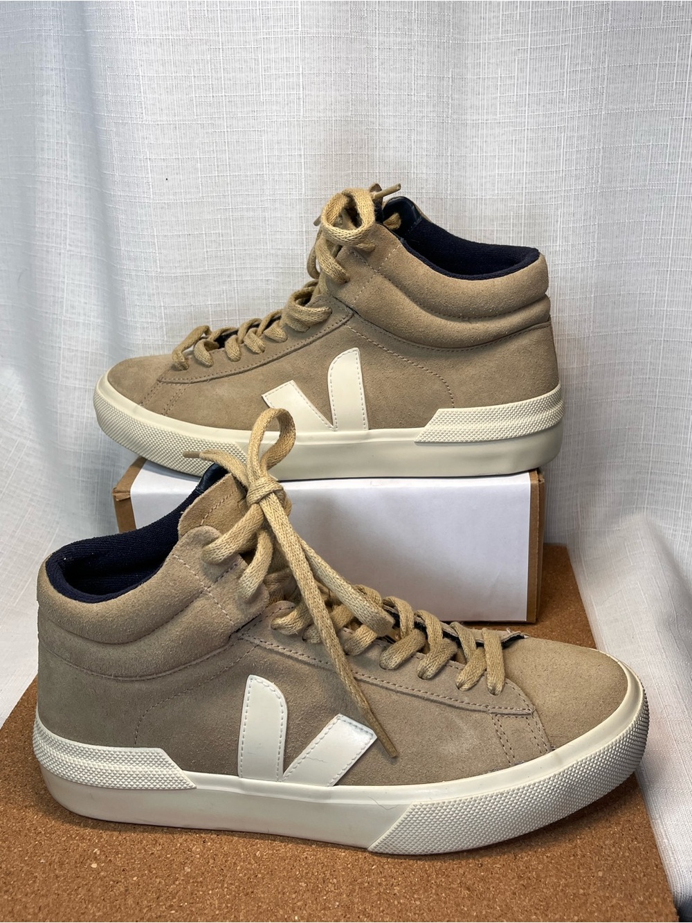 VEJA Taupe Suede Mid Top Sneakers Women’s US 9 EU 40 White Logo Casual Shoes